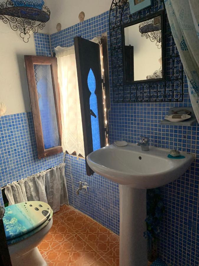 Hathor ,Casa Marroqui Con Dos Terrazas En La Medina Antigua , Ideal Parejas!! Wifi!! Asilah Exteriör bild
